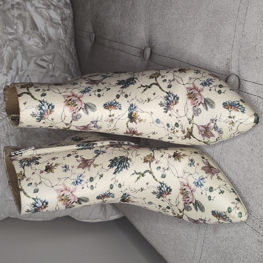 Antonio Melani Floral Print Booties - Picture 5 of 10